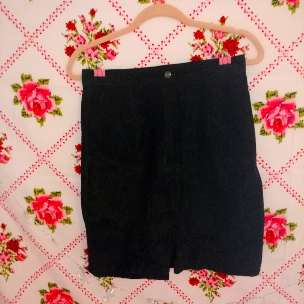 Vintage suede Global Identity GIII pencil skirt.